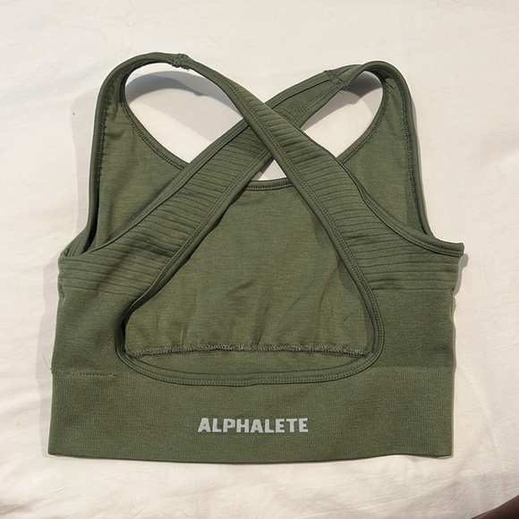 Alphalete size Small Revival sports bra in like new condition - Picture 1 of 3